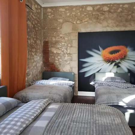 Freo Lodge Boutique Hostel-2